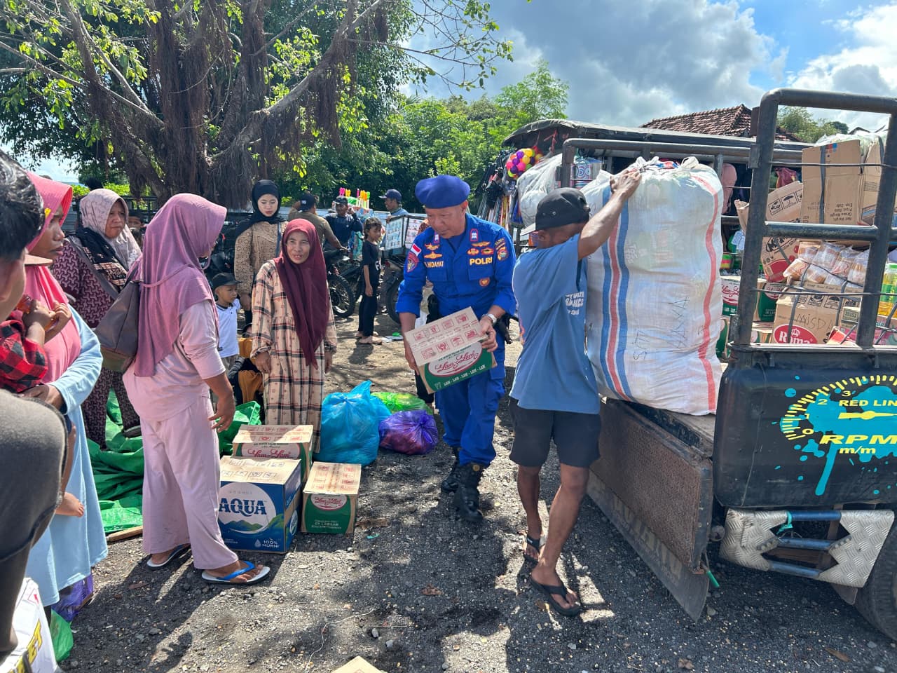 Sat Polairud Polres Dompu Gelar Kegiatan Kemasyarakatan Di wilayah Pesisir