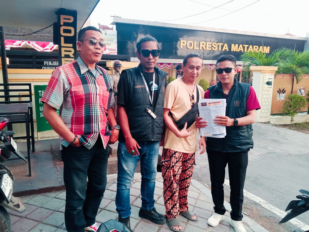 Proyek Wisata VVIP Dompu Mandek, Uang Administrasi Rp43,5 Juta Dinyatakan Hilang-Rosihan Anwar Lapor ke Polres Mataram, SEMESTA NTB Kawal Hingga Tuntas